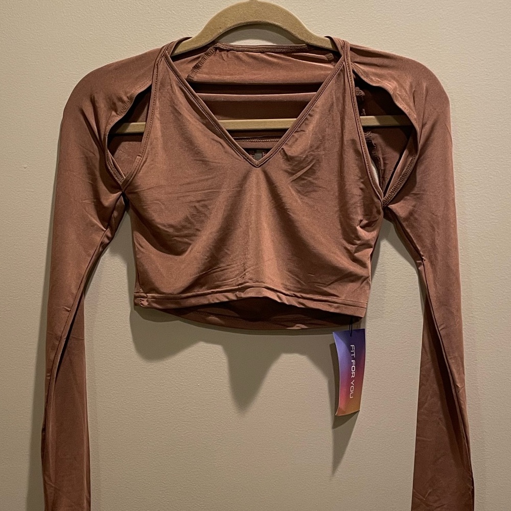NWT Shein V-Neck Long Sleeve Crop Top